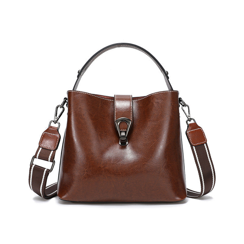 Which handbag for your style: chic, casual, boho, minimalist