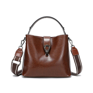 Which handbag for your style: chic, casual, boho, minimalist
