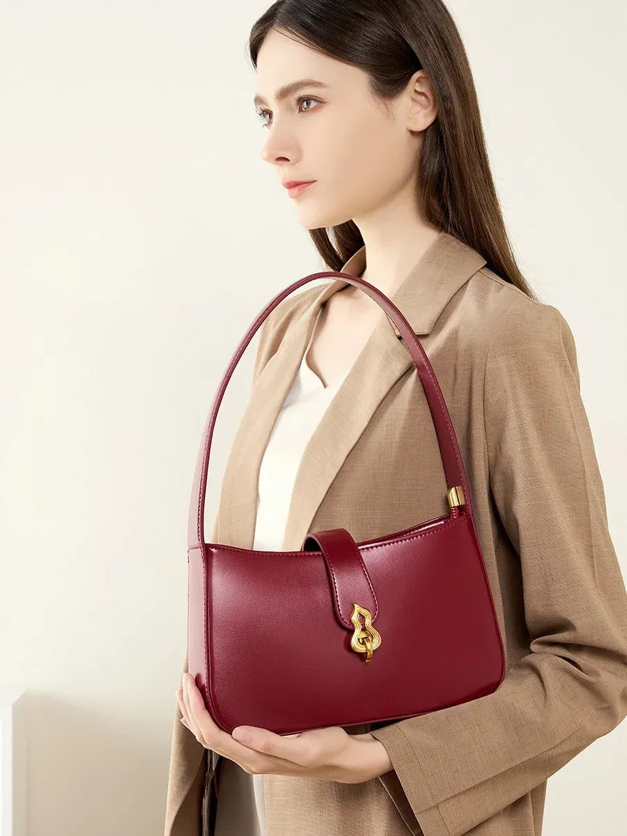 FLAME bag – worn photo