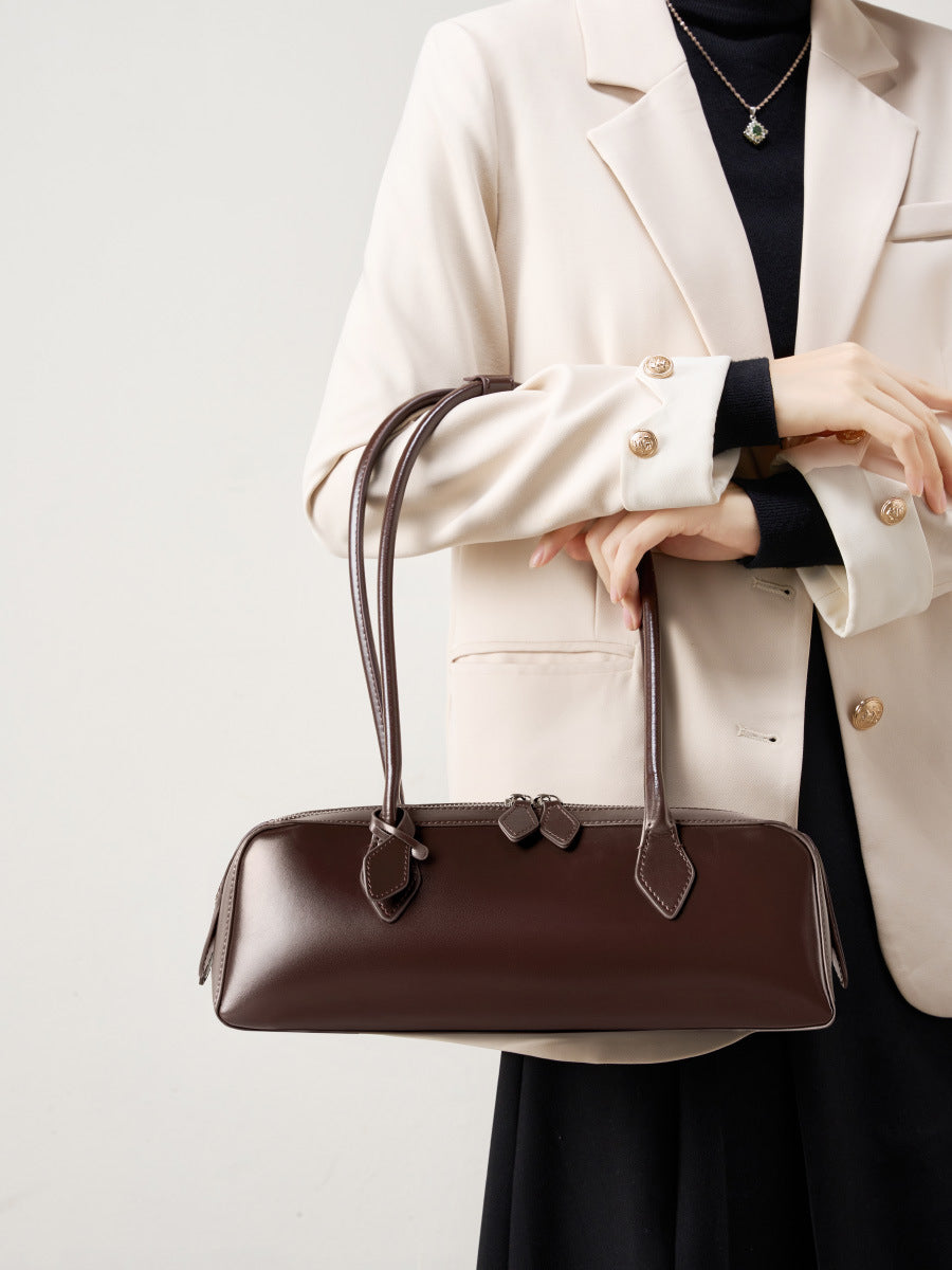 ZOÉ bag – worn photo