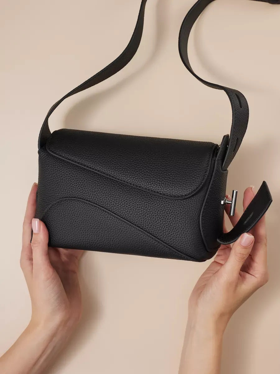 Sac NINA noir – photo portée