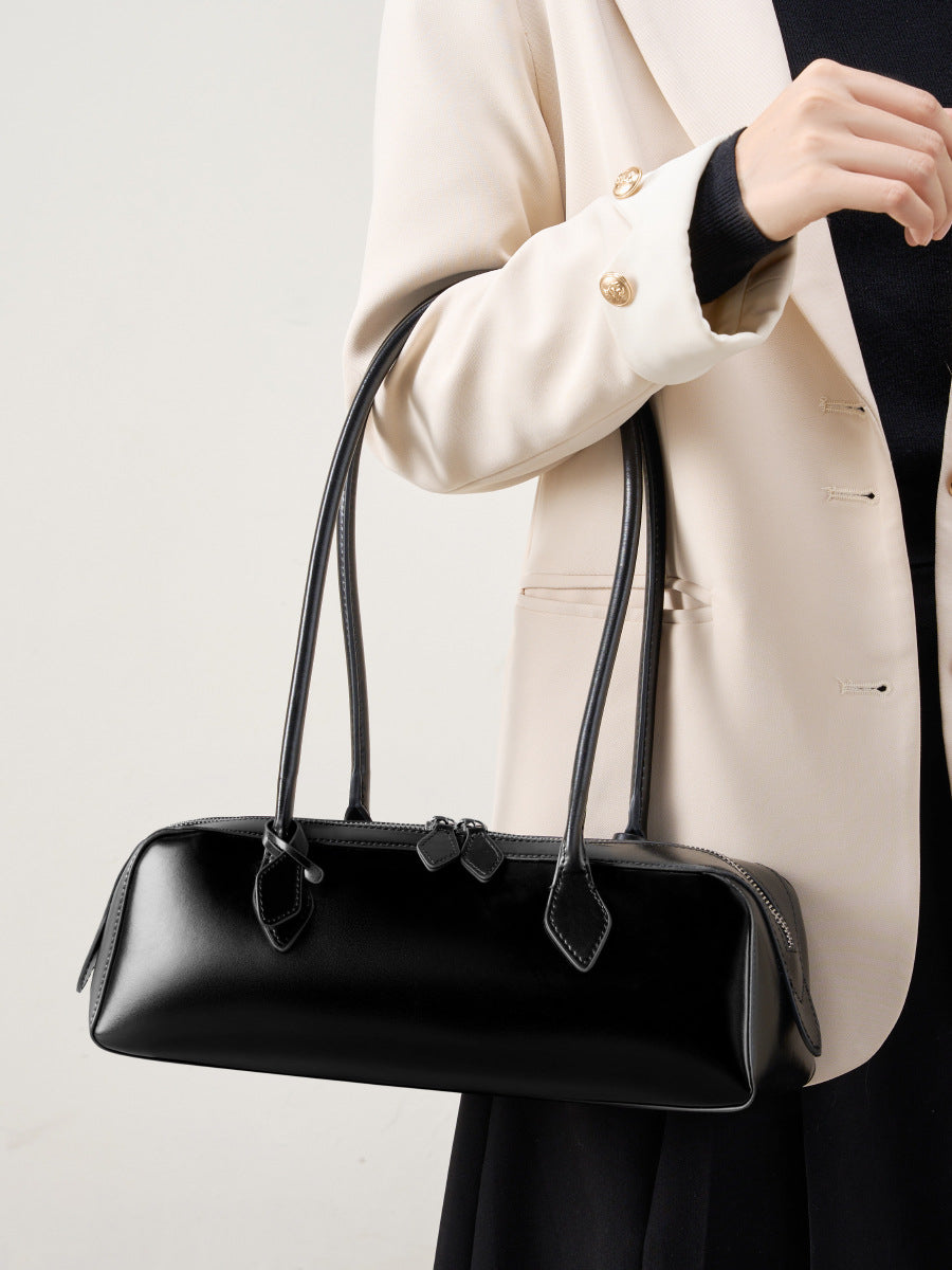 ZOÉ bag – worn photo