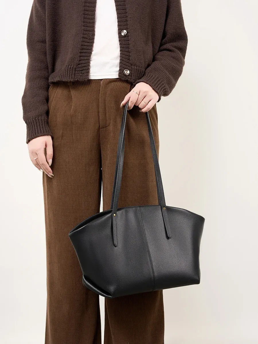 MILLER bag – worn photo