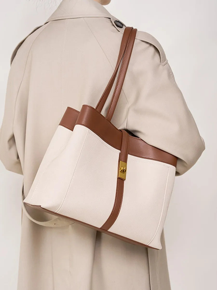 LOU bag – worn photo