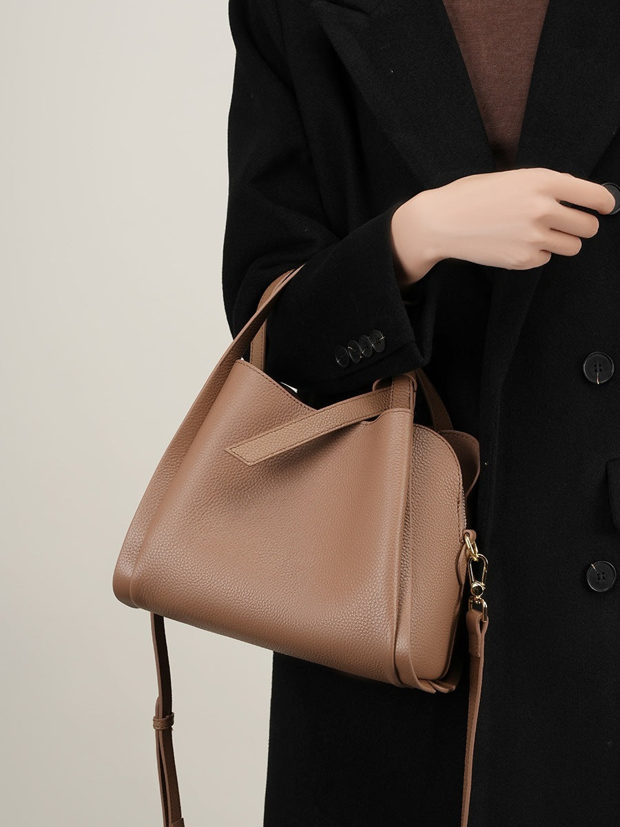 SIMEON bag – worn photo