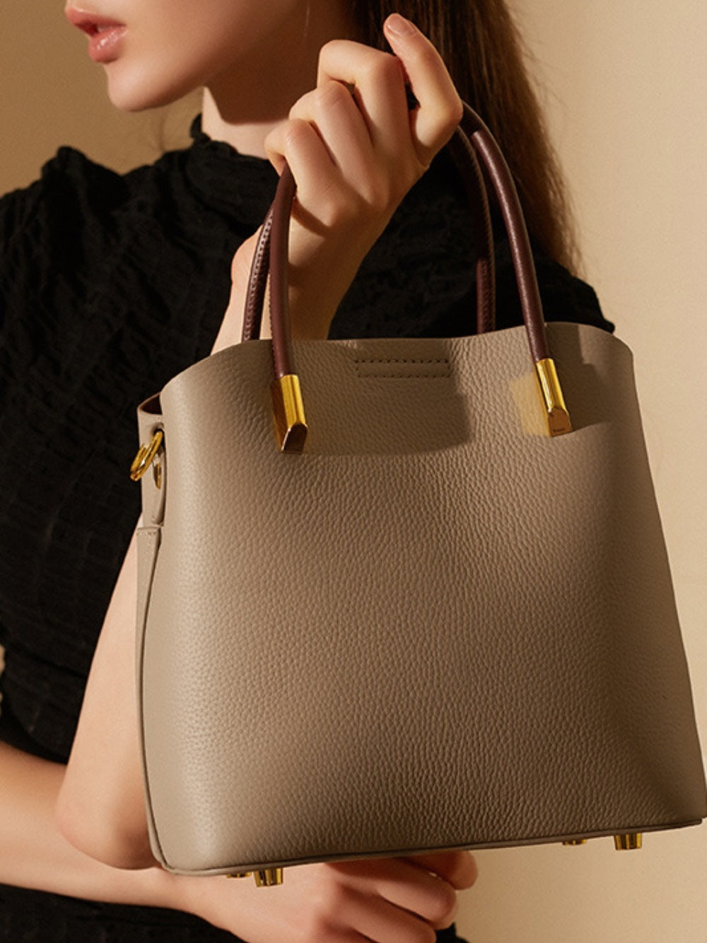 GABBI bag – worn photo
