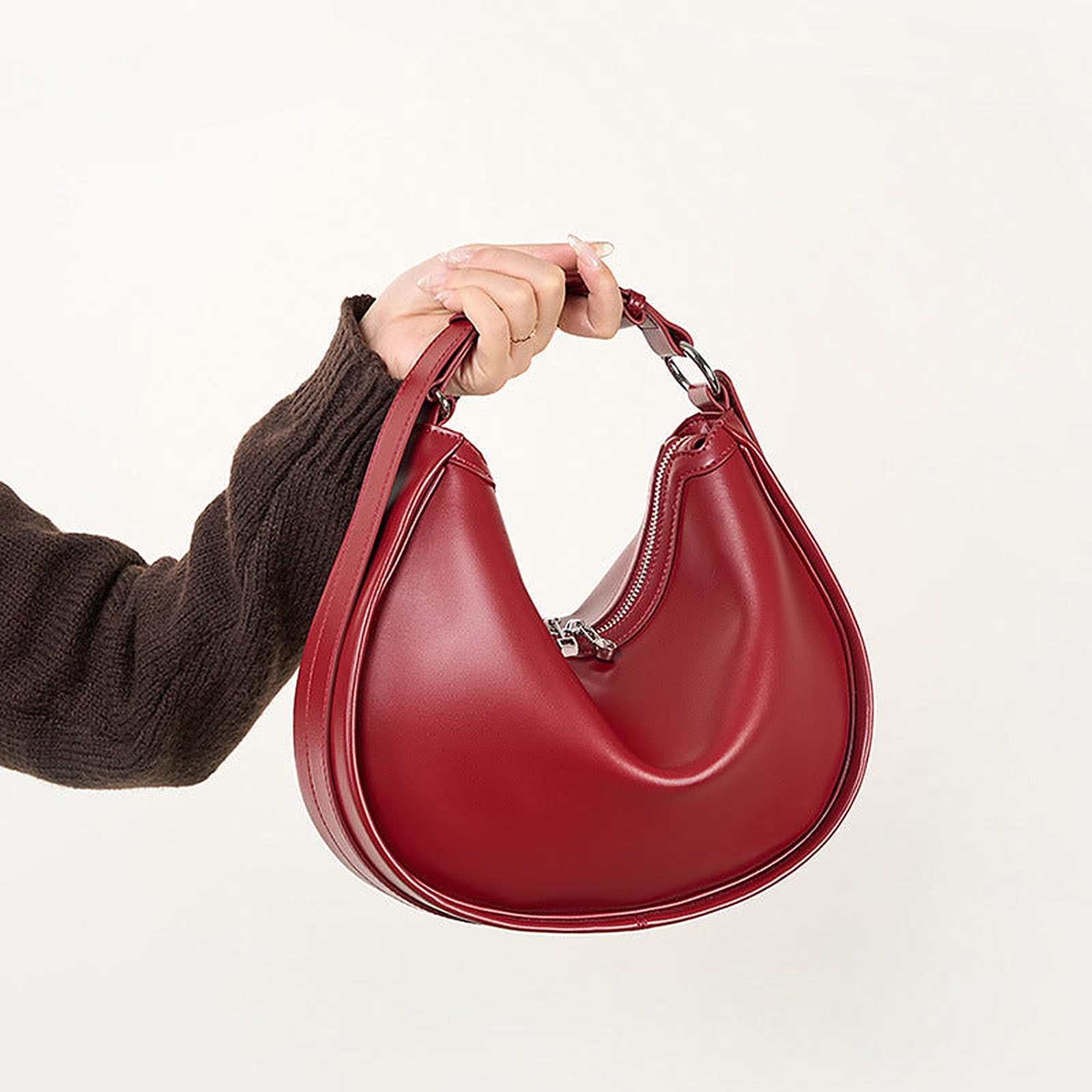 LÉONIE bag in burgundy – product photo