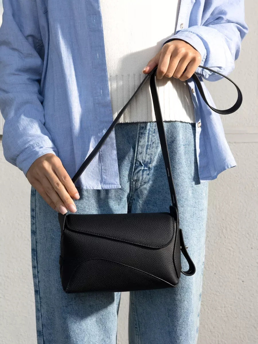 Sac NINA noir – photo portée