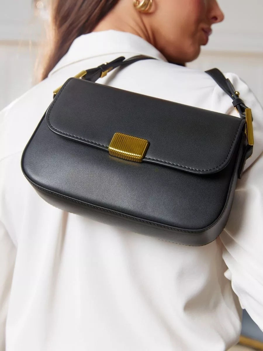 MYA bag – worn photo