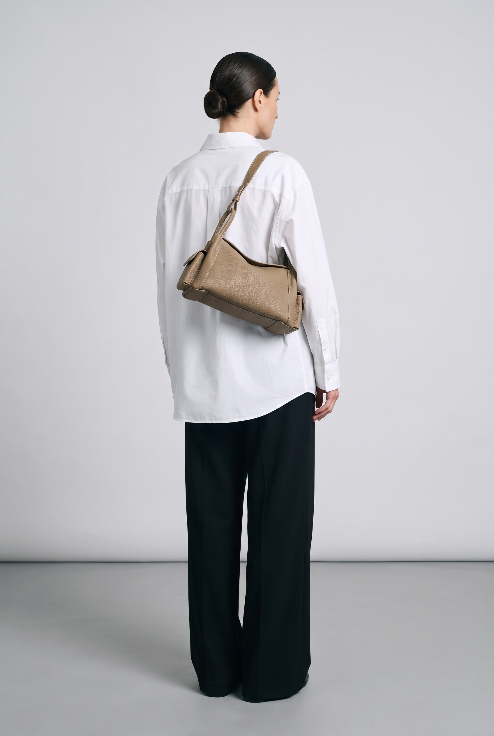 Sac CAMILLE kaki, porté, de dos