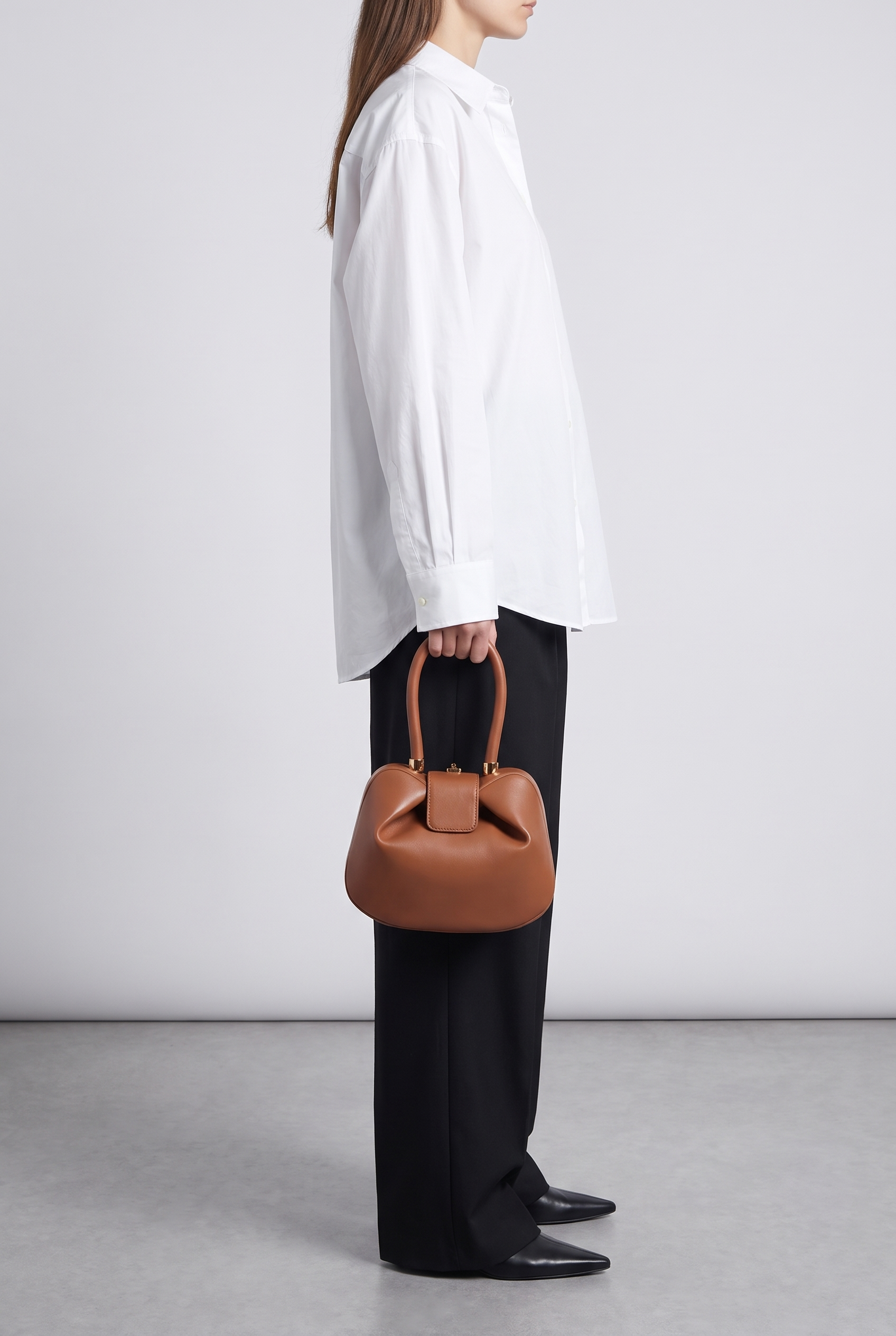 Sac MILAN-SPRING camel, porté à la main
