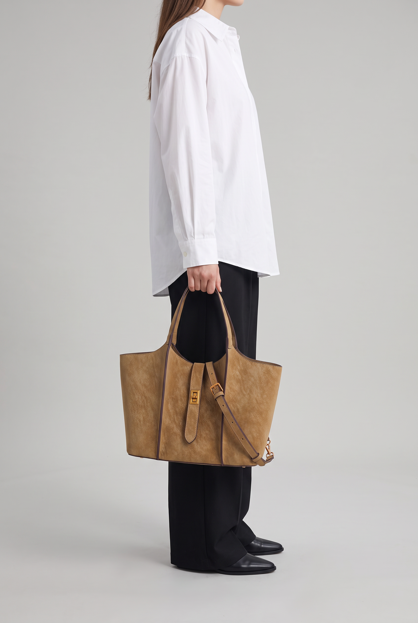 Sac GRACE camel, porté à la main