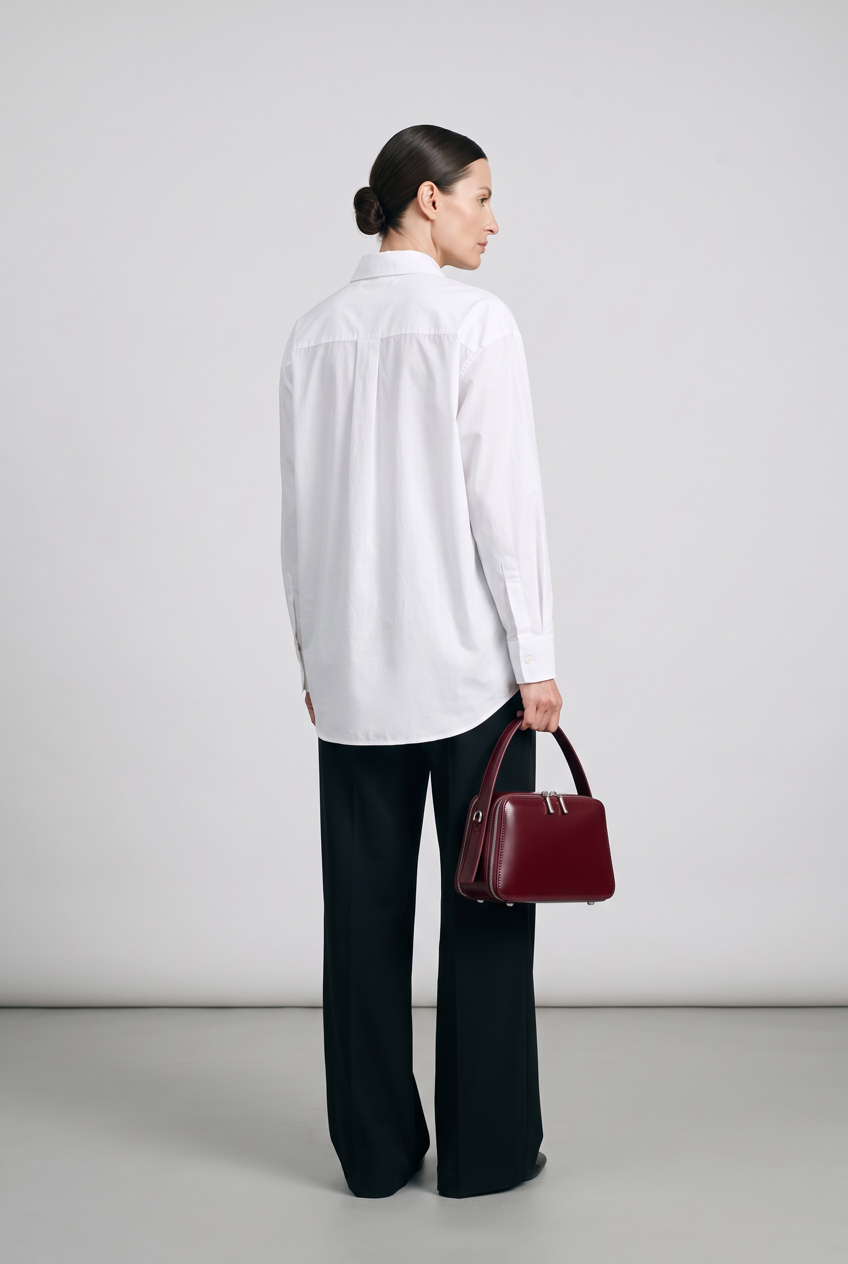 Sac BELLA bordeaux, porté, de dos