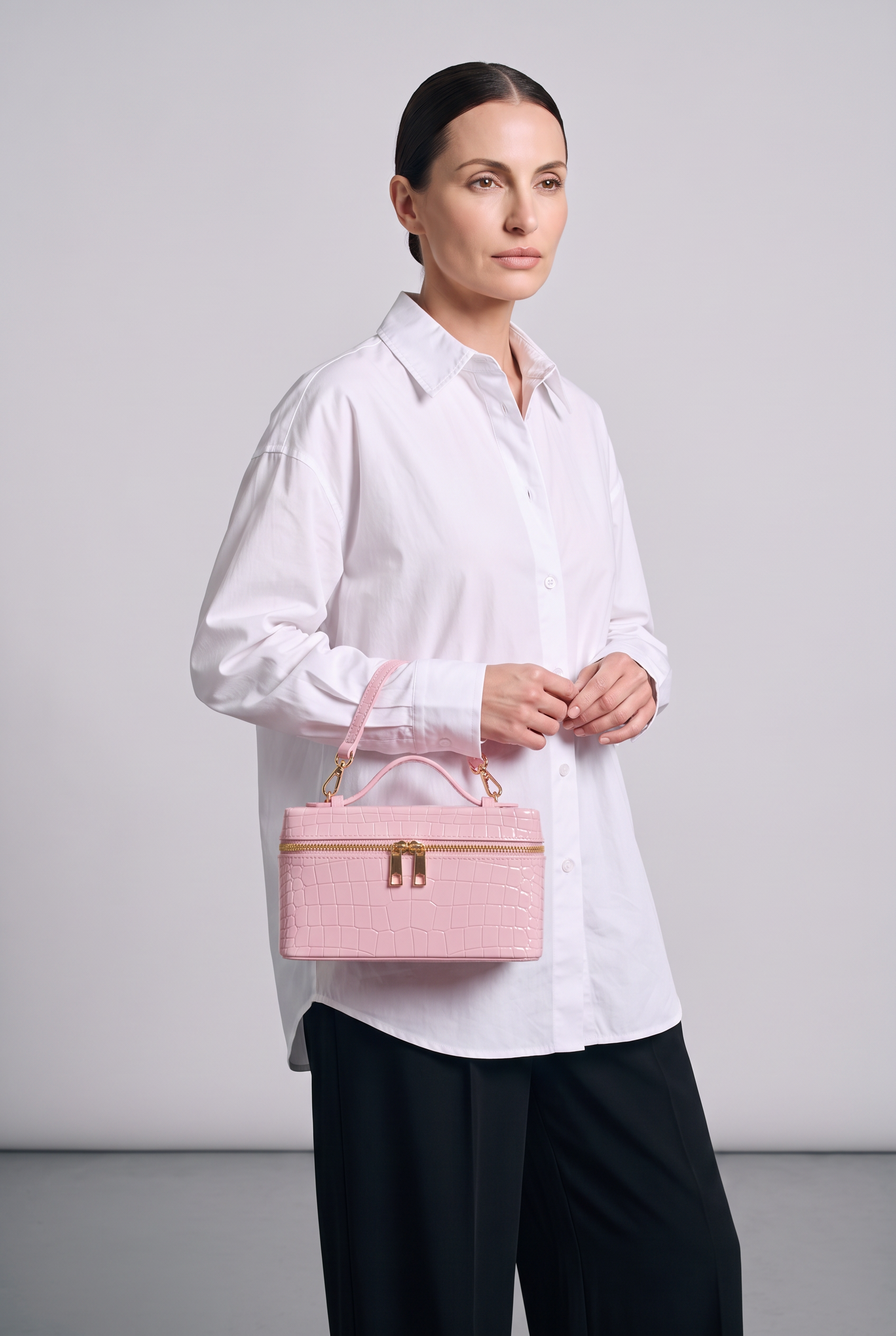 Sac IRIS rose, porté, de face