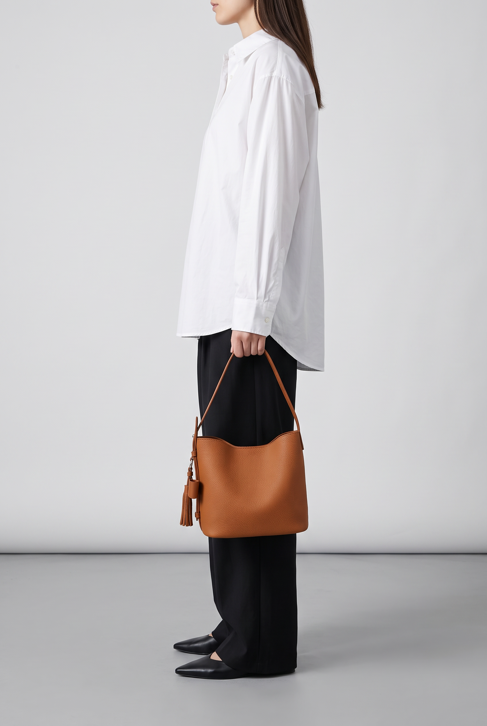 Sac PRIYA camel, porté à la main