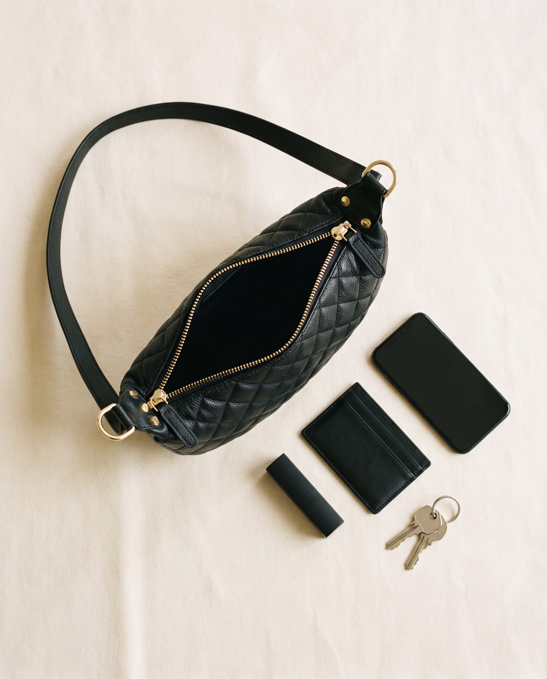 Sac SAKURA noir, ce que le sac peut contenir