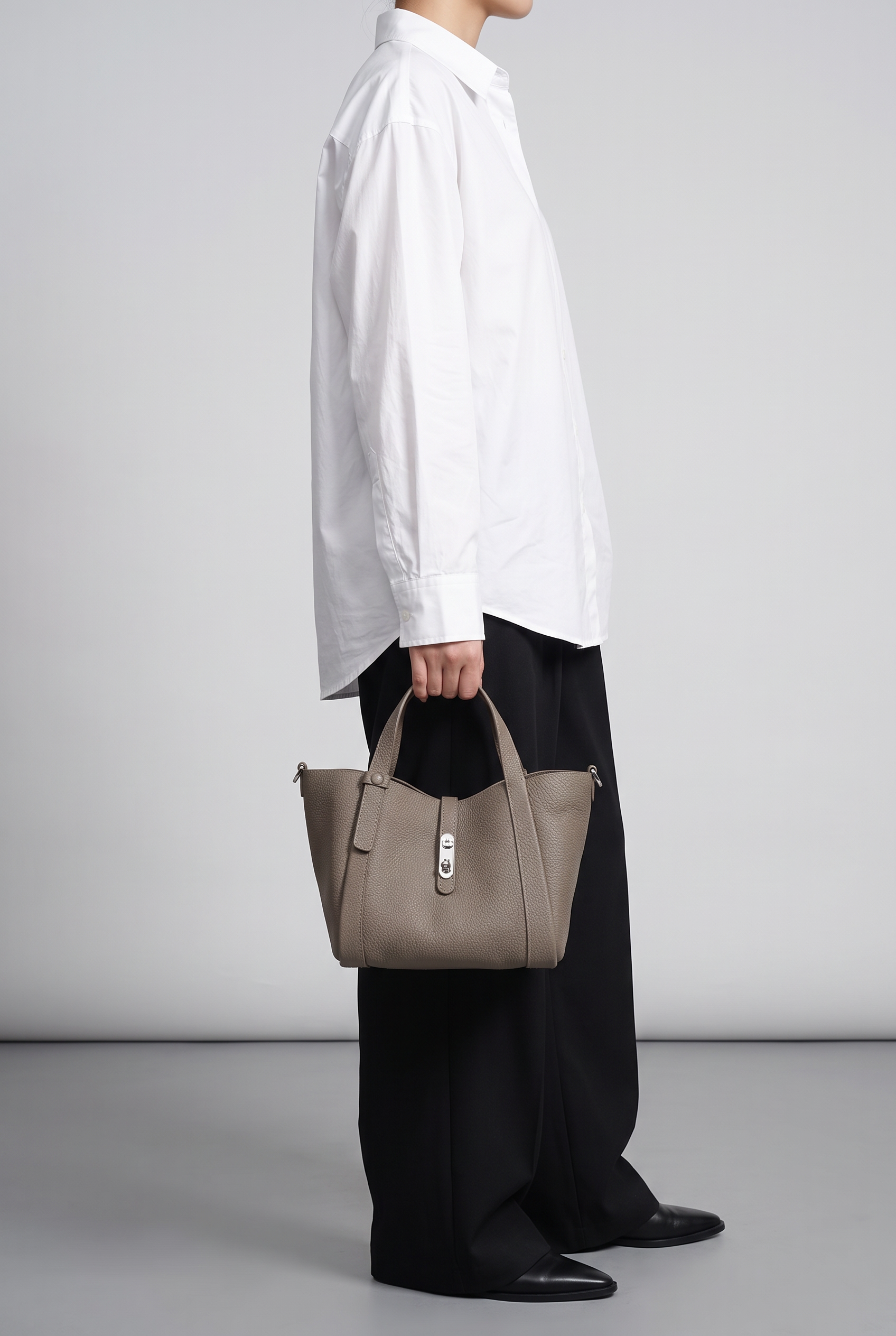 Sac XENIA, porté à la main