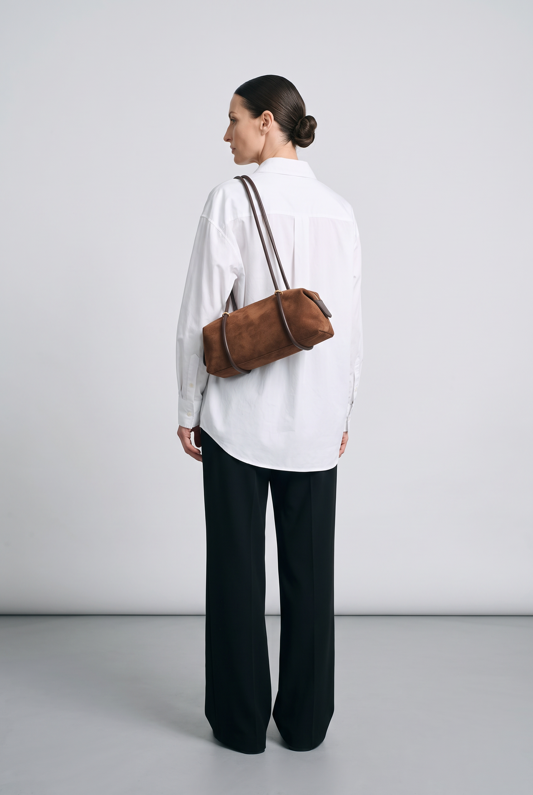 Sac KIRA marron, porté, de dos