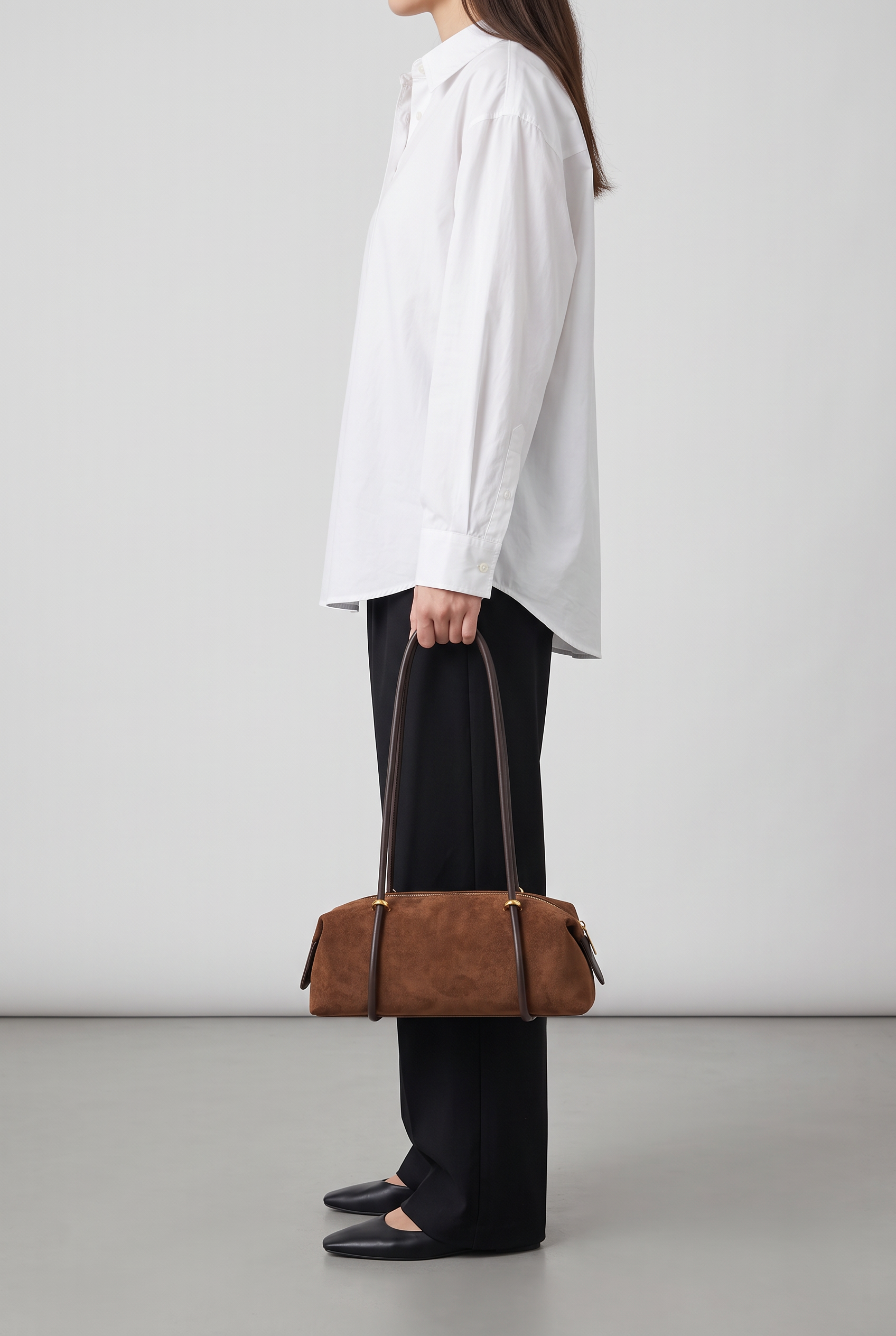 Sac KIRA marron, porté à la main