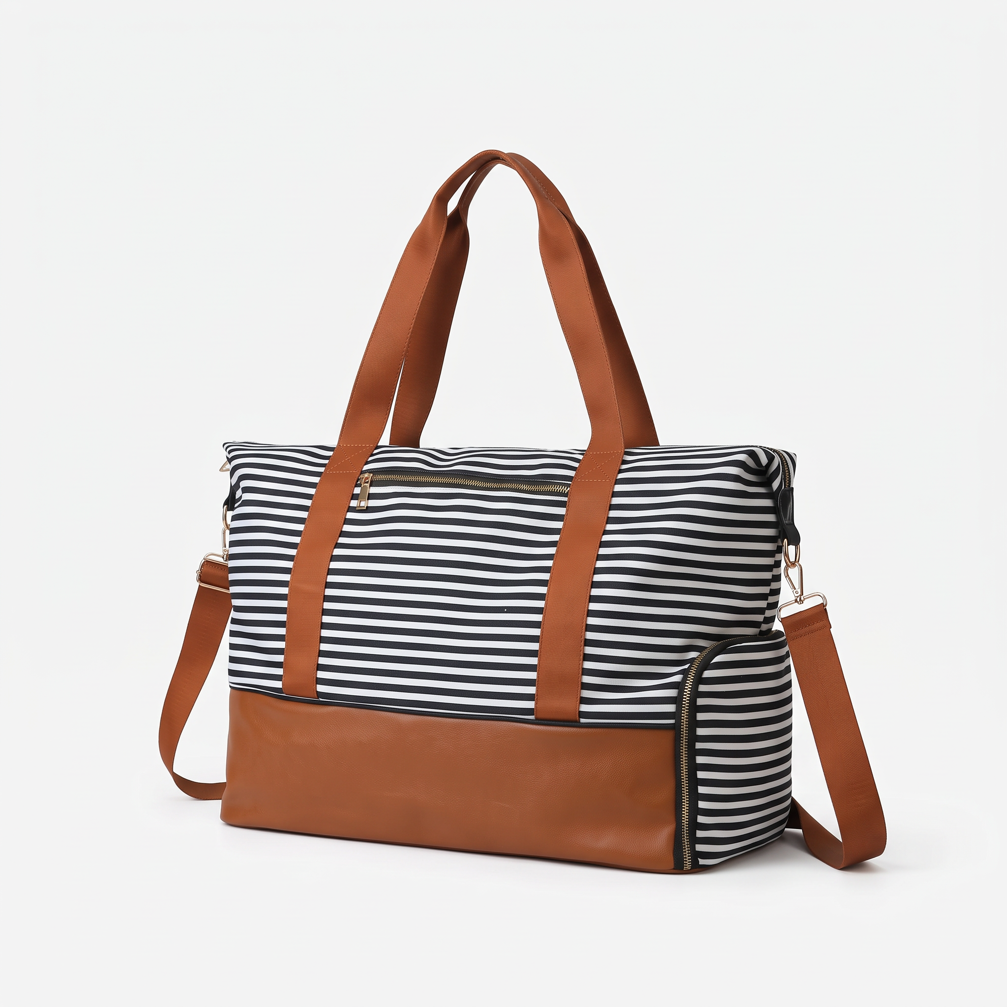 Sac de voyage LOUISE rayé noir et blanc, vue de trois-quarts