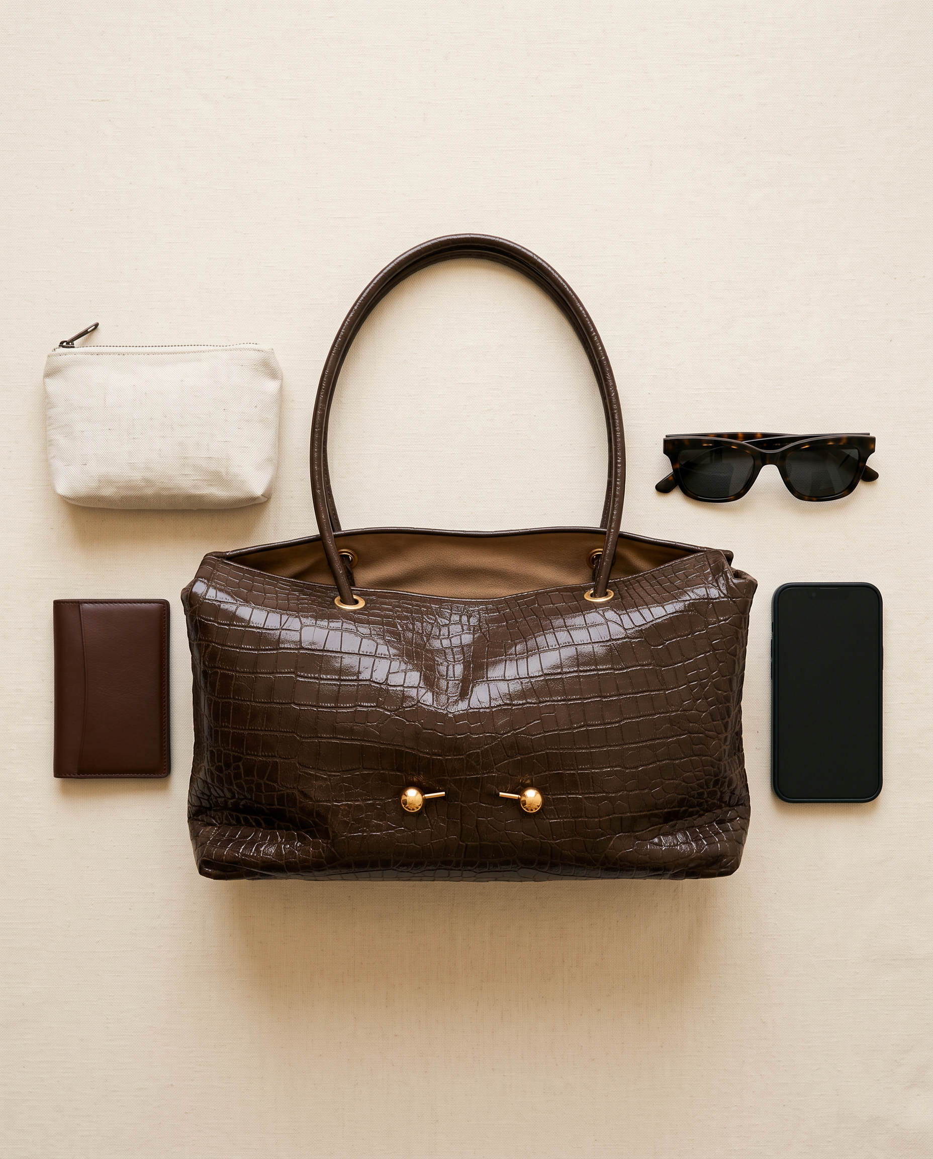Sac ELSA marron foncé, ce que le sac peut contenir