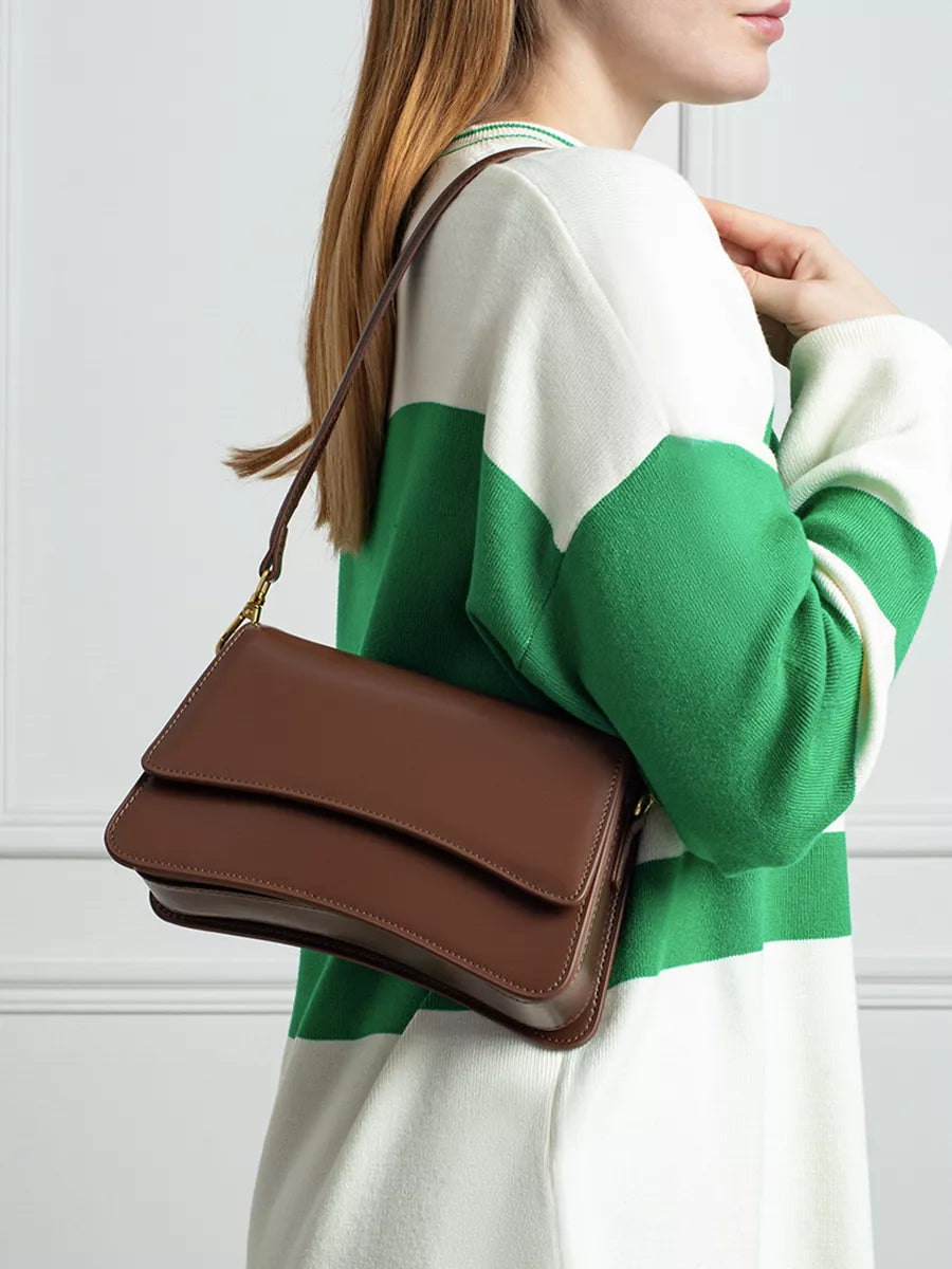 LADY'S – Sac à rabat rétro en cuir, coloris marron (vue 13) – YUMIKA