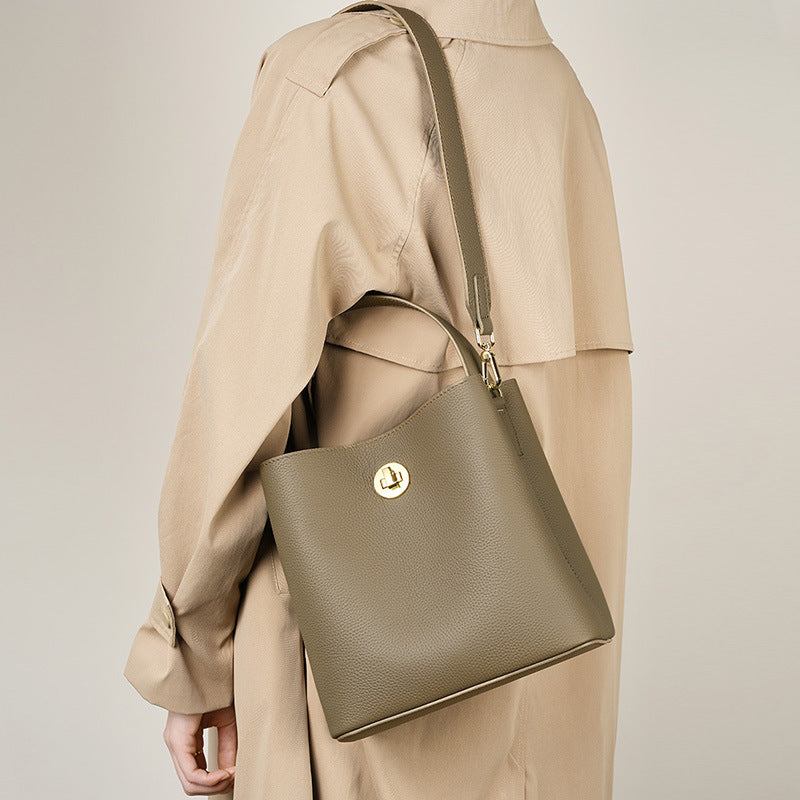 LOON – Sac seau en cuir de vachette (vue 5) – YUMIKA