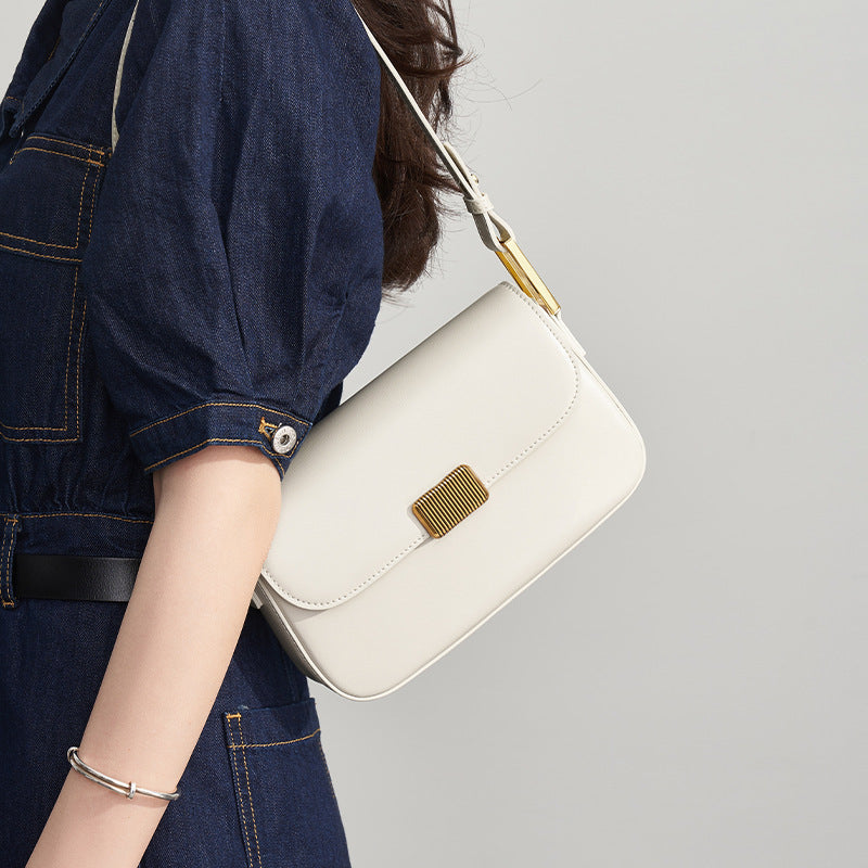 MYA – Sac à rabat en cuir de vachette (vue 2) – YUMIKA