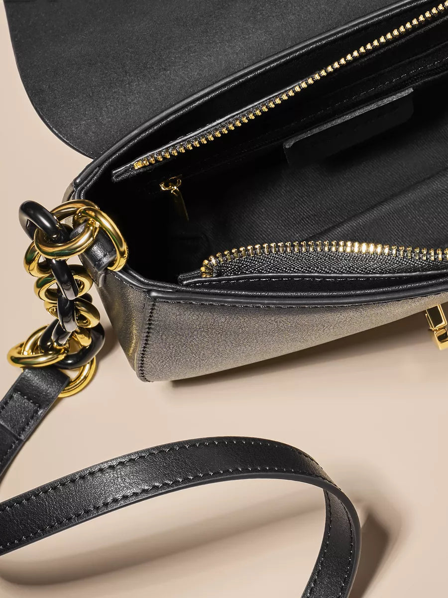 NOÉMIE – Sac à rabat minimaliste en cuir (vue 15) – YUMIKA